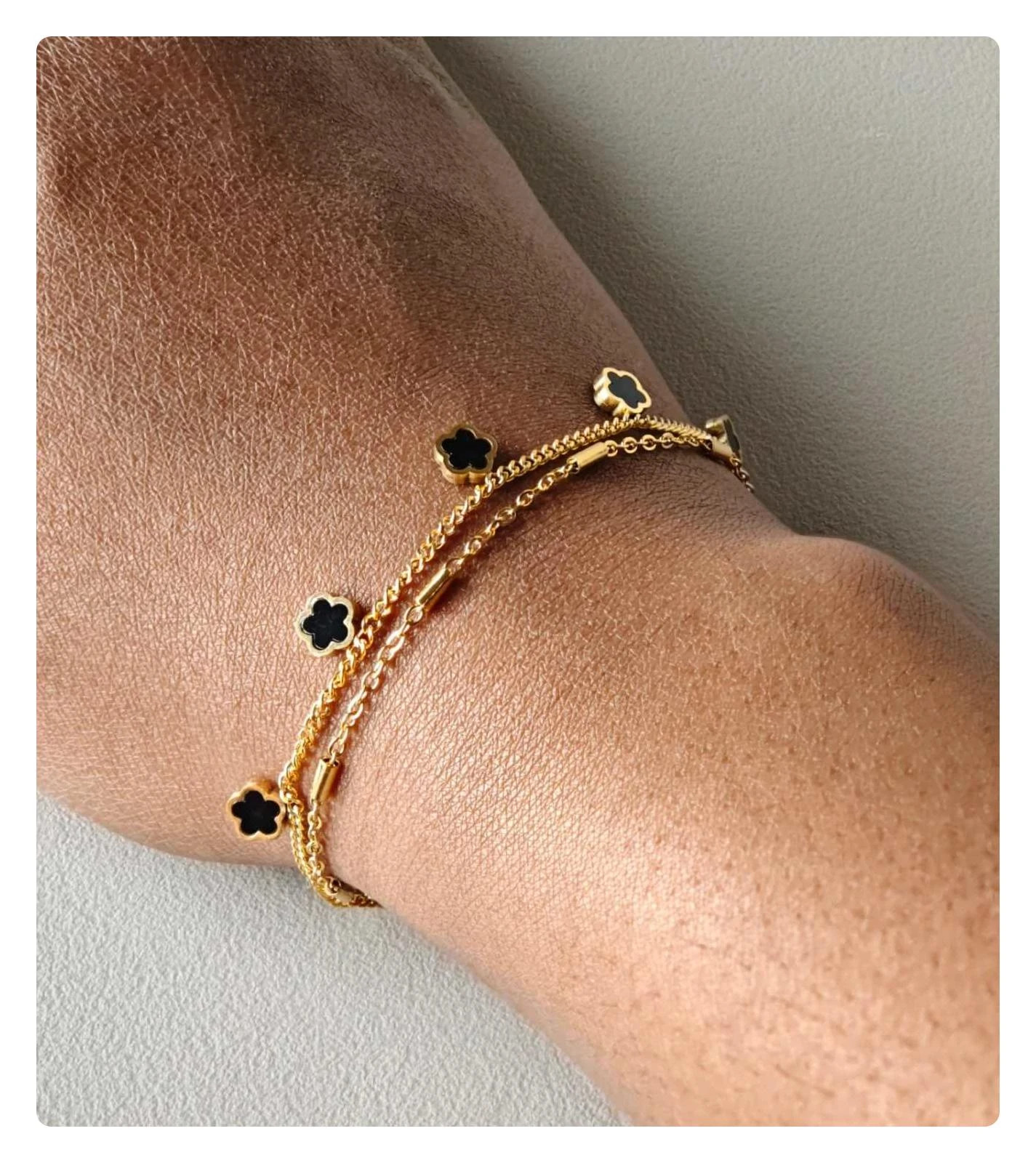 Bracelet multi-rang acier inoxydable doré fleurs noires waterproof tendance 2