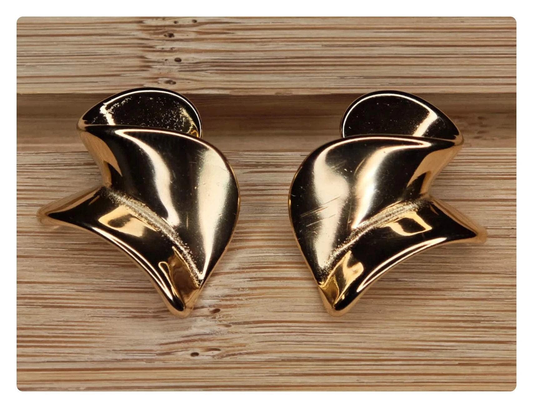 Boucles d'oreilles acier inoxydable doré pétale sculpté waterproof chic femme 2