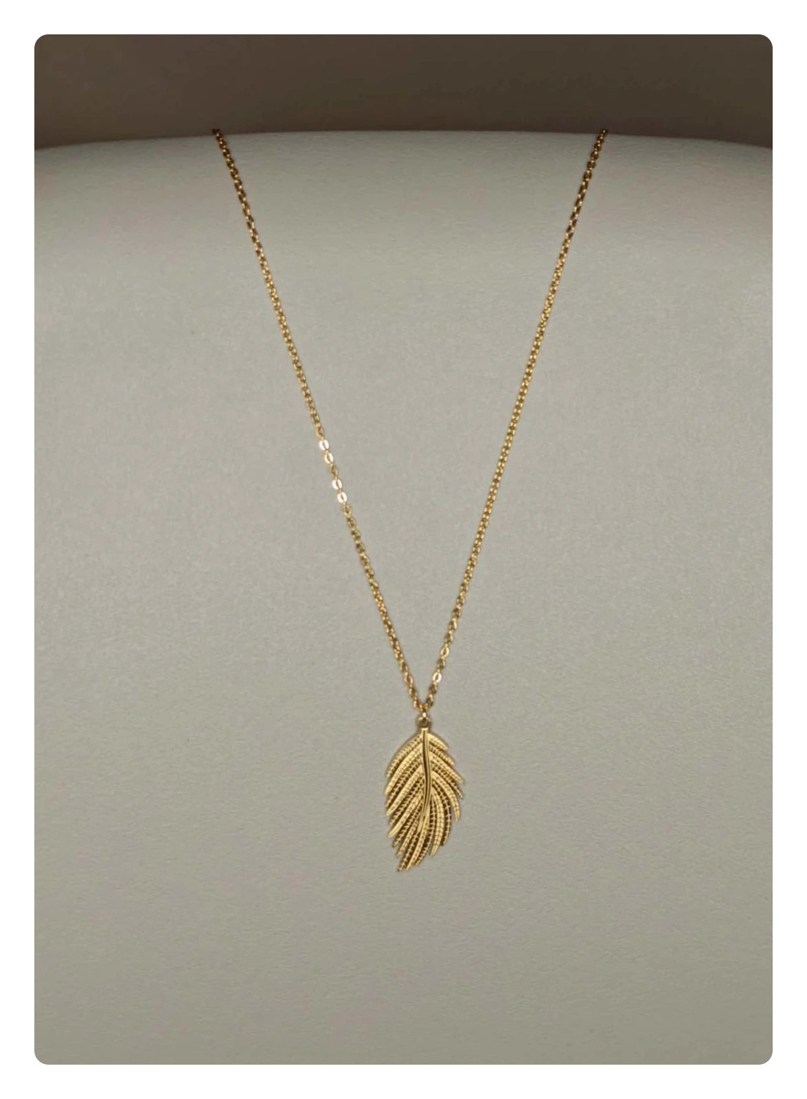 Collier en acier inoxydable doré pendentif plume minimaliste fin 2