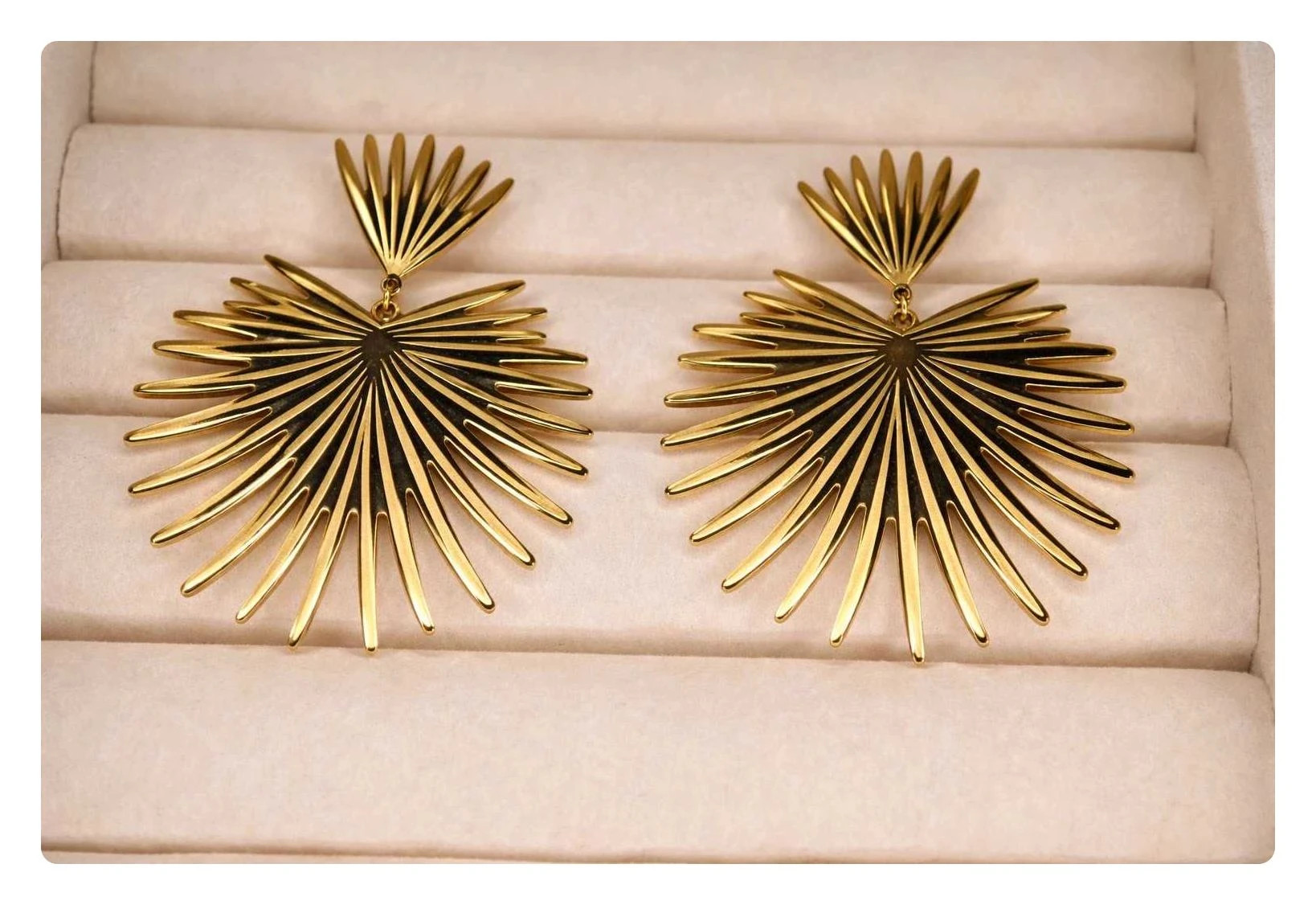 Boucles d'oreilles acier inoxydable doré soleil pendantes waterproof bohème femme 3
