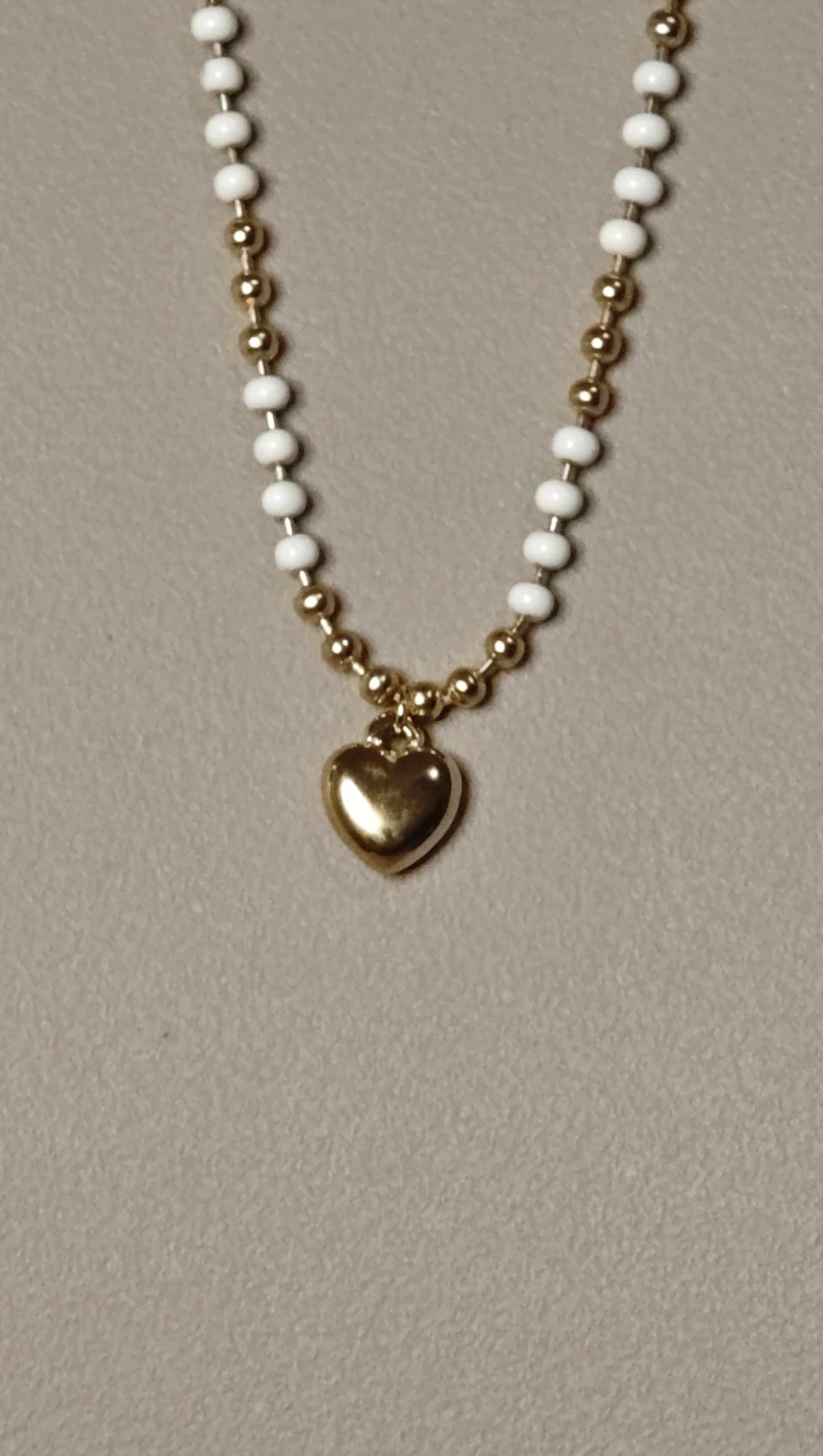 Collier doré en acier inoxydable pendentif cœur doré perles blanches 2