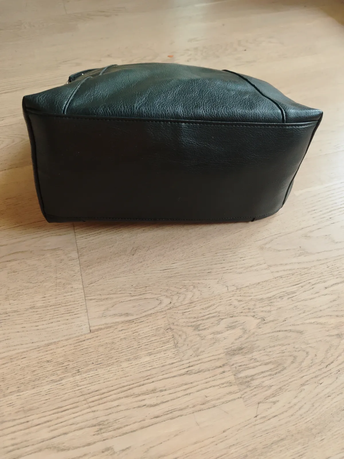Sac cabas Mango noir – chaîne & clous dorés – Mango – taille Taille unique 9