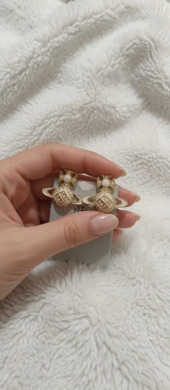 Boucles d'oreilles Vivienne Westwood argentées 2
