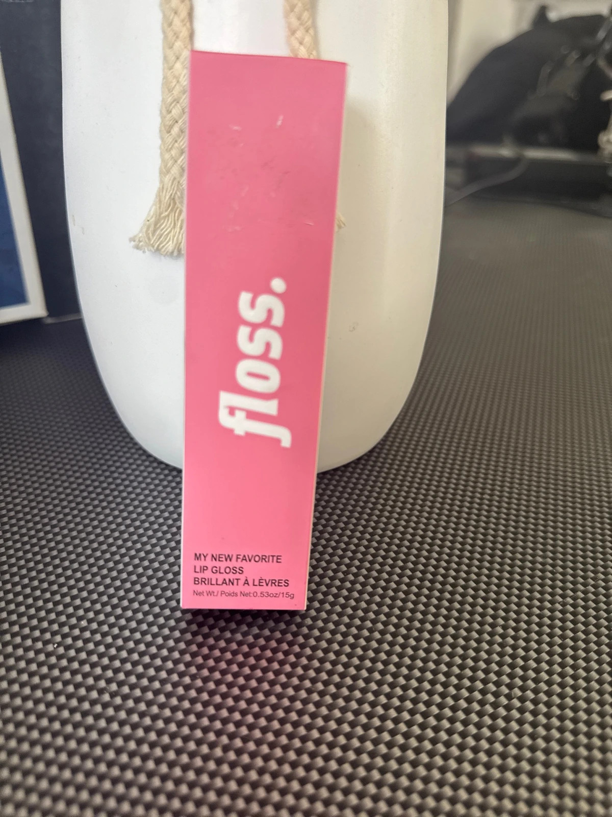 Gloss à lèvres Floss My New Favorite Lip Gloss – Neuf – à bipoc 2