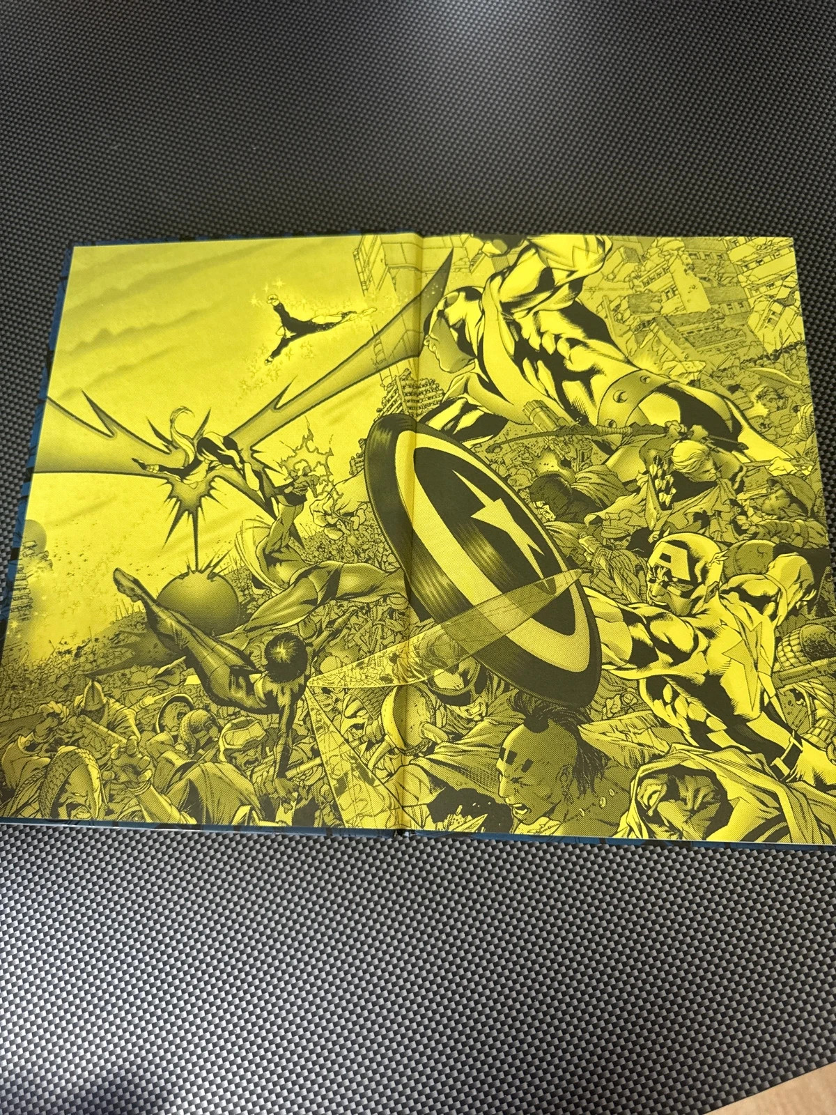 Livre Marvel avengers 4