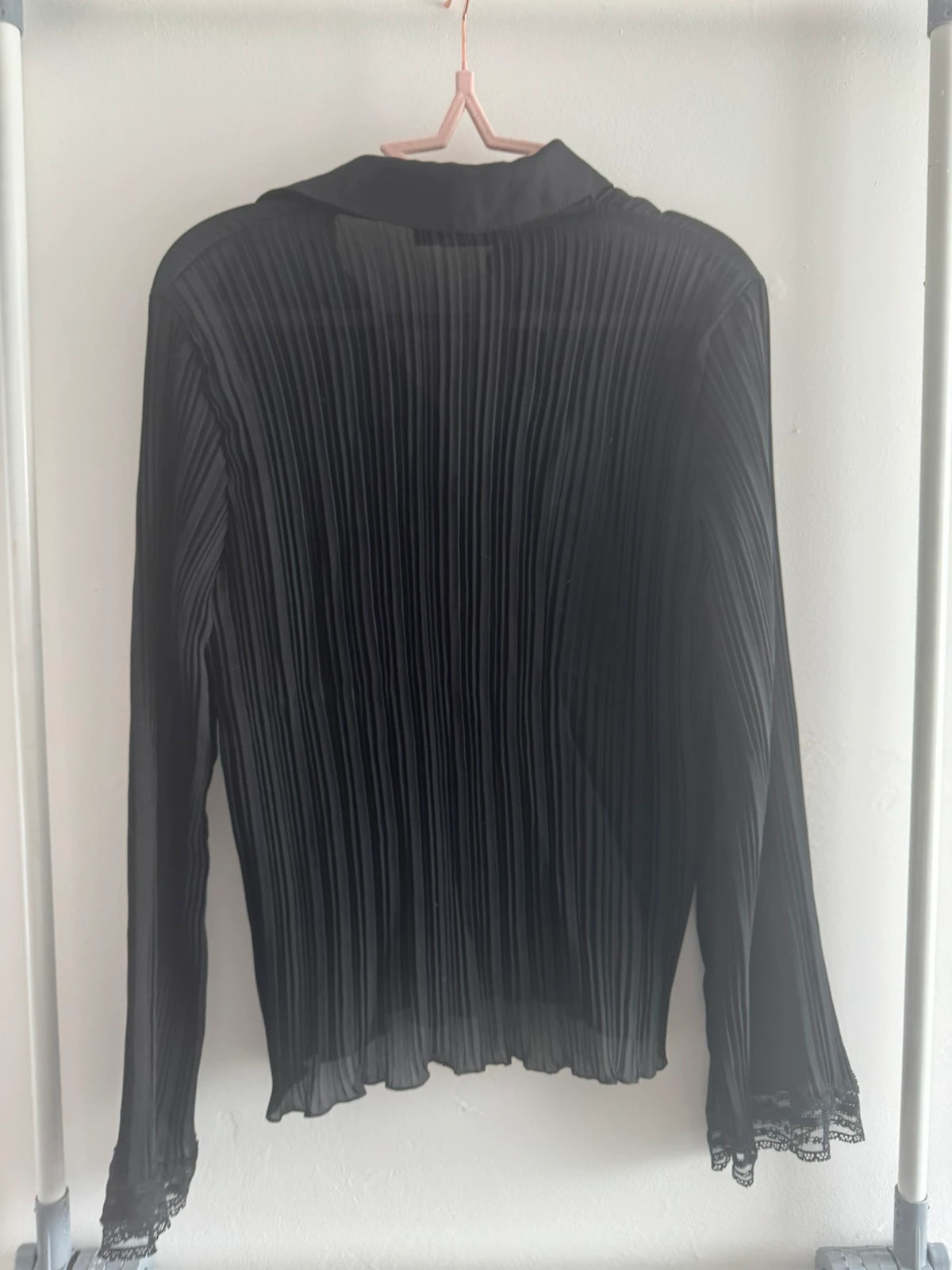 Chemisier Maje noir plissé dentelle manches longues – Taille M – Maje – taille M / 38 / 10 5