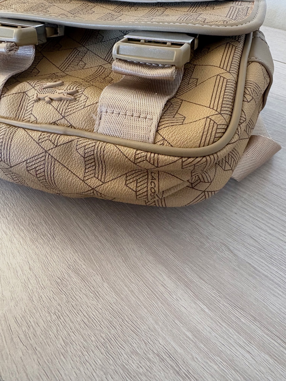 Sac besace Lacoste monogramme beige – Lacoste – taille Taille unique 9