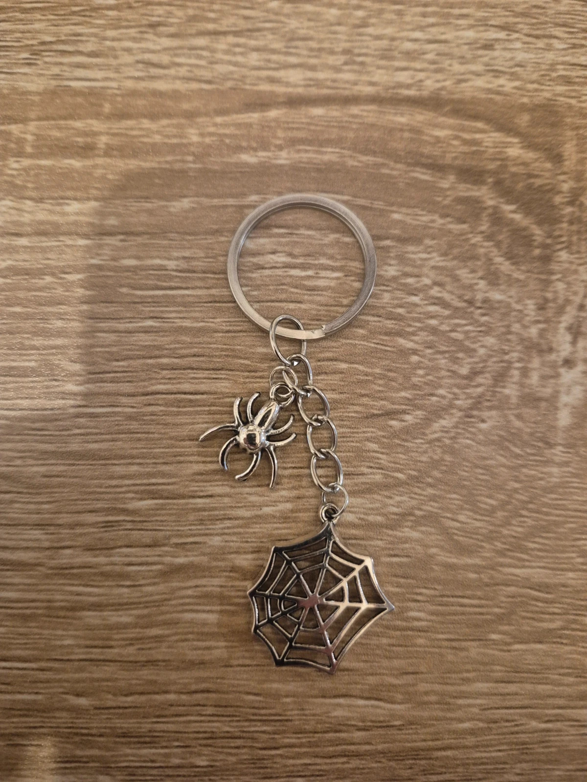 Porte clé toile d'araignée