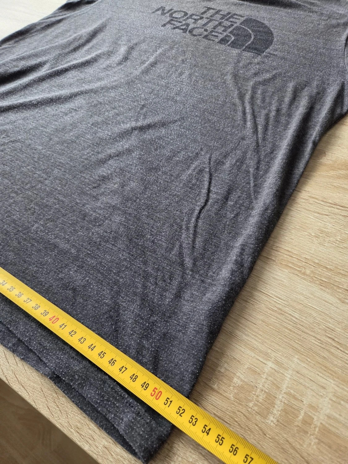 T-shirt The North Face imprimé slim col rond Gris Homme Taille L – The North Face – taille L 5