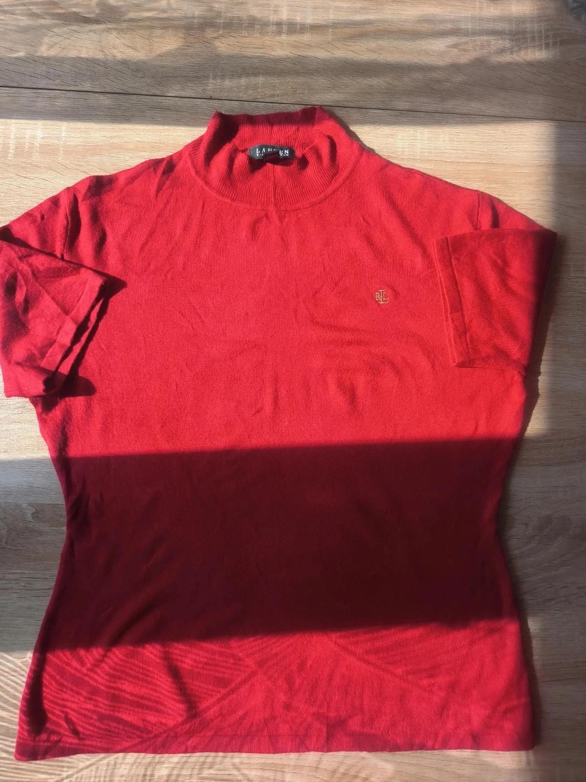 Lauren Ralph Lauren T-Shirt Col Montant Rouge 100% Coton Mercerisé Monogramme Doré Taille XL)