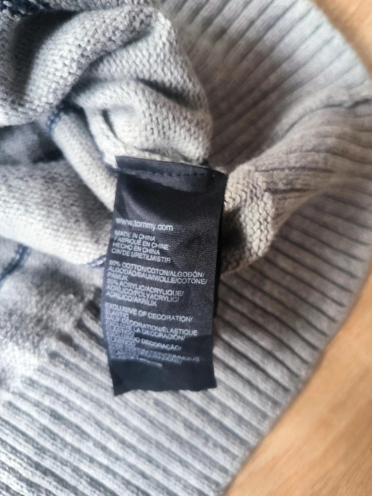 Pull Tommy Hilfiger gris rayé col châle – Taille M – Très bon état – Tommy Hilfiger – taille M 5