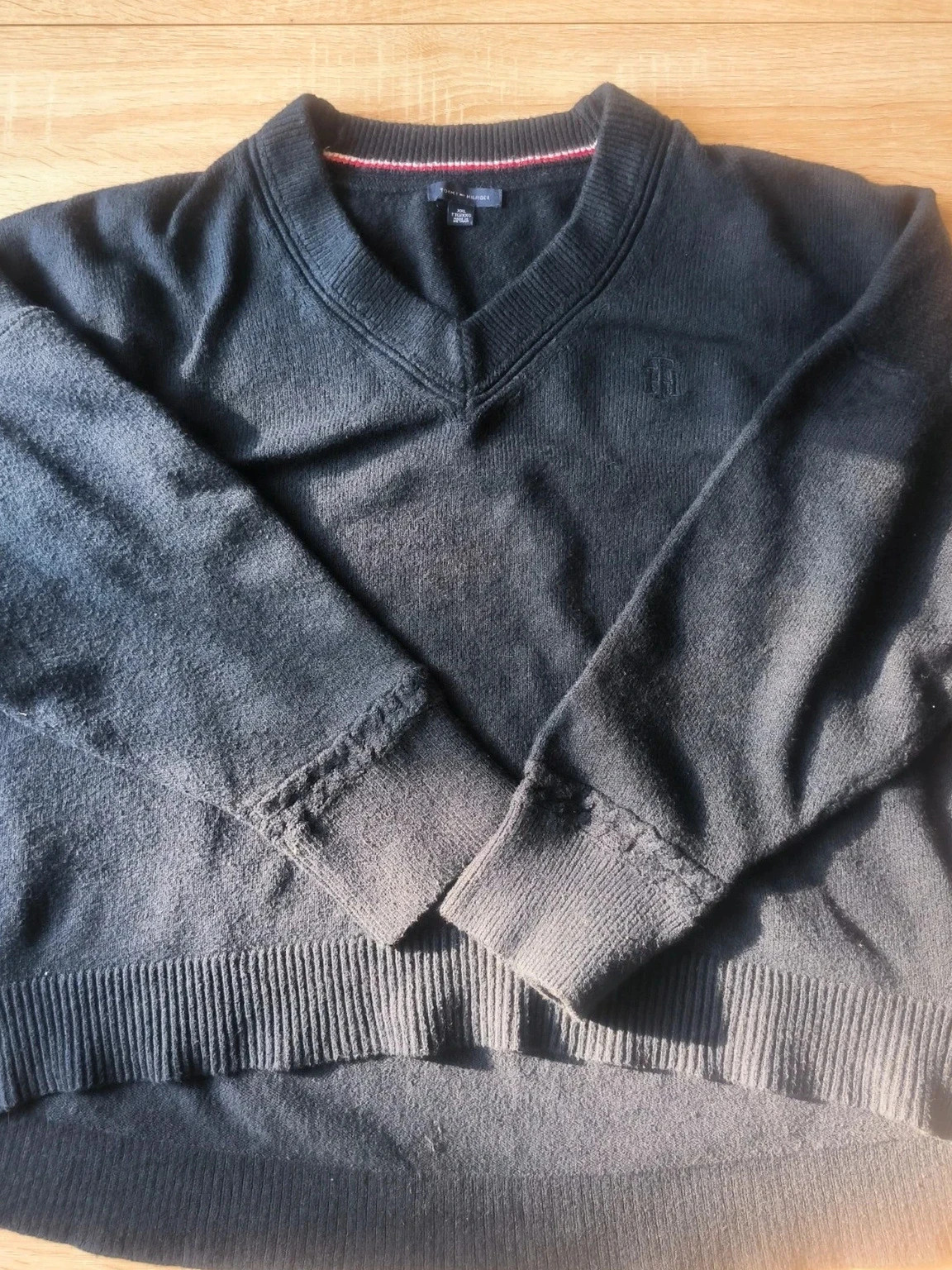 Pull col V bleu marine Tommy Hilfiger – Taille XXL – Tommy Hilfiger – taille XXL / 44 / 16 2