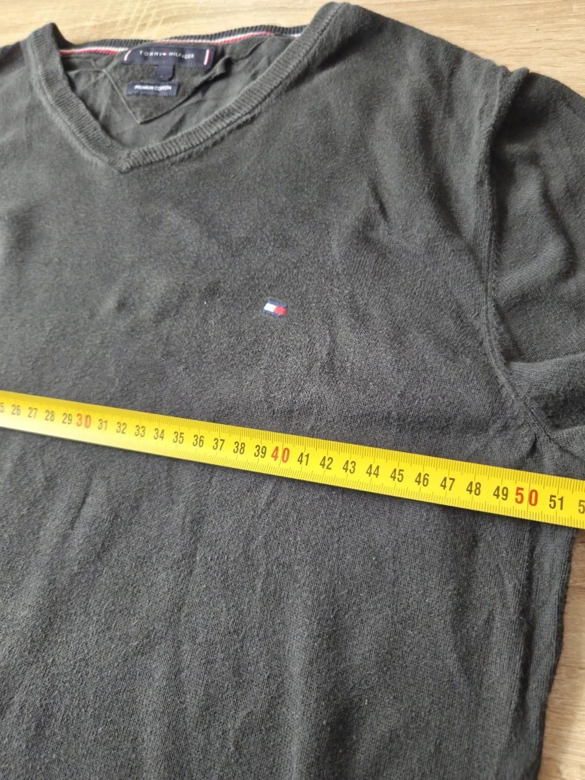 Pull Tommy Hilfiger Premium Cotton Taille L Col V Noir / Gris Foncé – Tommy Hilfiger – taille L 4