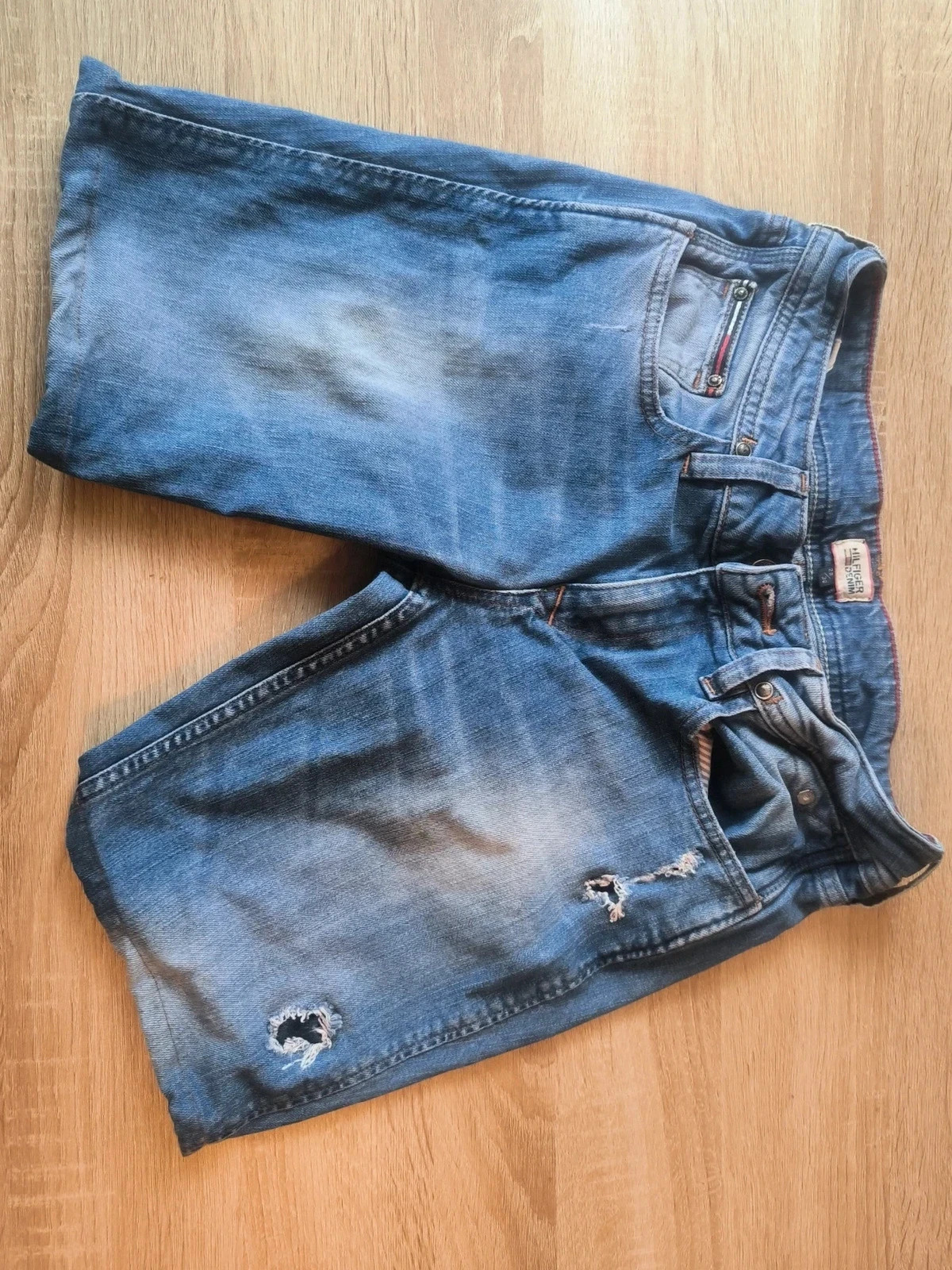 Jean Tommy Hilfiger Denim Femme Bleu Délavé Destroy 32/32 – Tommy Hilfiger – taille XXS / 32 / 4 2