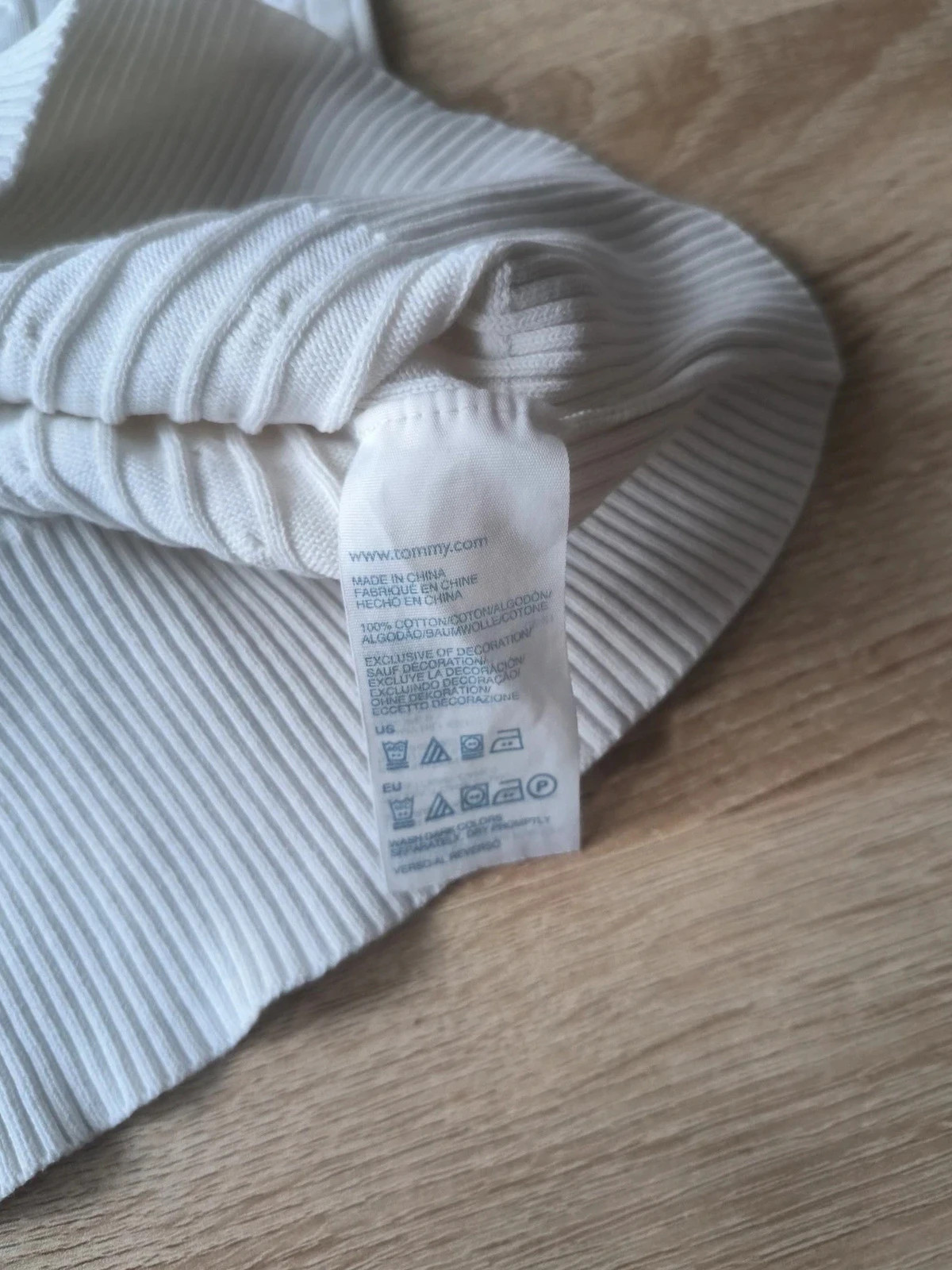 Pull Tommy Hilfiger Blanc Torsadé Col V M 100% Coton Preppy – Tommy Hilfiger – taille M / 38 / 10 4