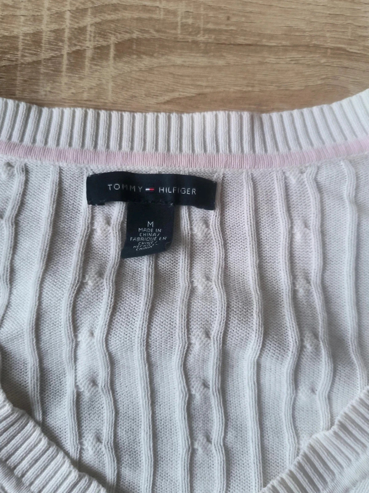 Pull Tommy Hilfiger Blanc Torsadé Col V M 100% Coton Preppy – Tommy Hilfiger – taille M / 38 / 10 3
