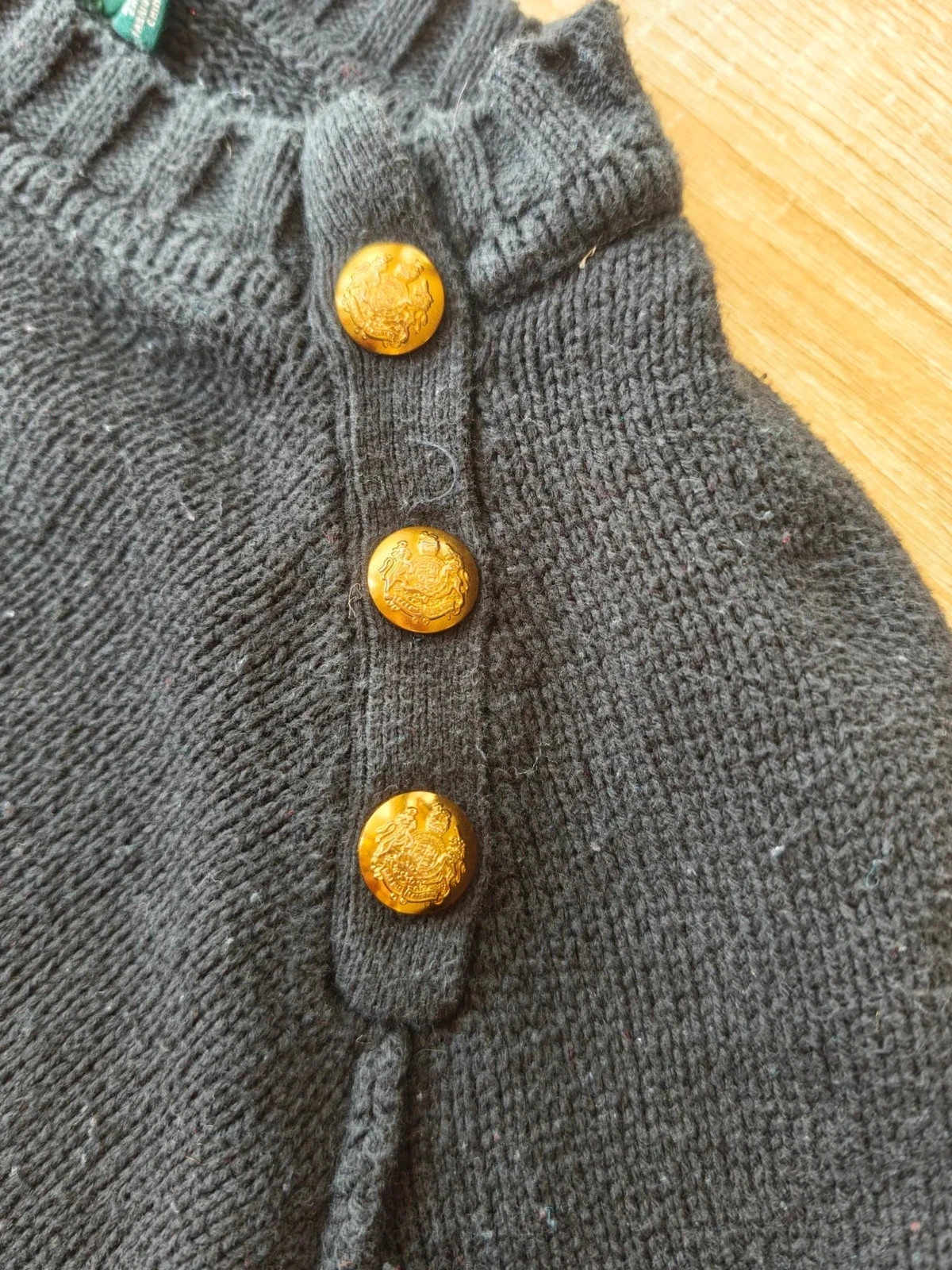 Pull en maille noir Lauren Ralph Lauren avec boutons dorés XL – Ralph Lauren – taille XL / 42 / 14 4