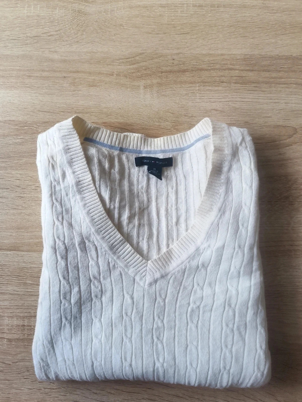 Pull Tommy Hilfiger en maille torsadée blanc crème col en V – Taille M Femme – Tommy Hilfiger – taille M / 38 / 10 2