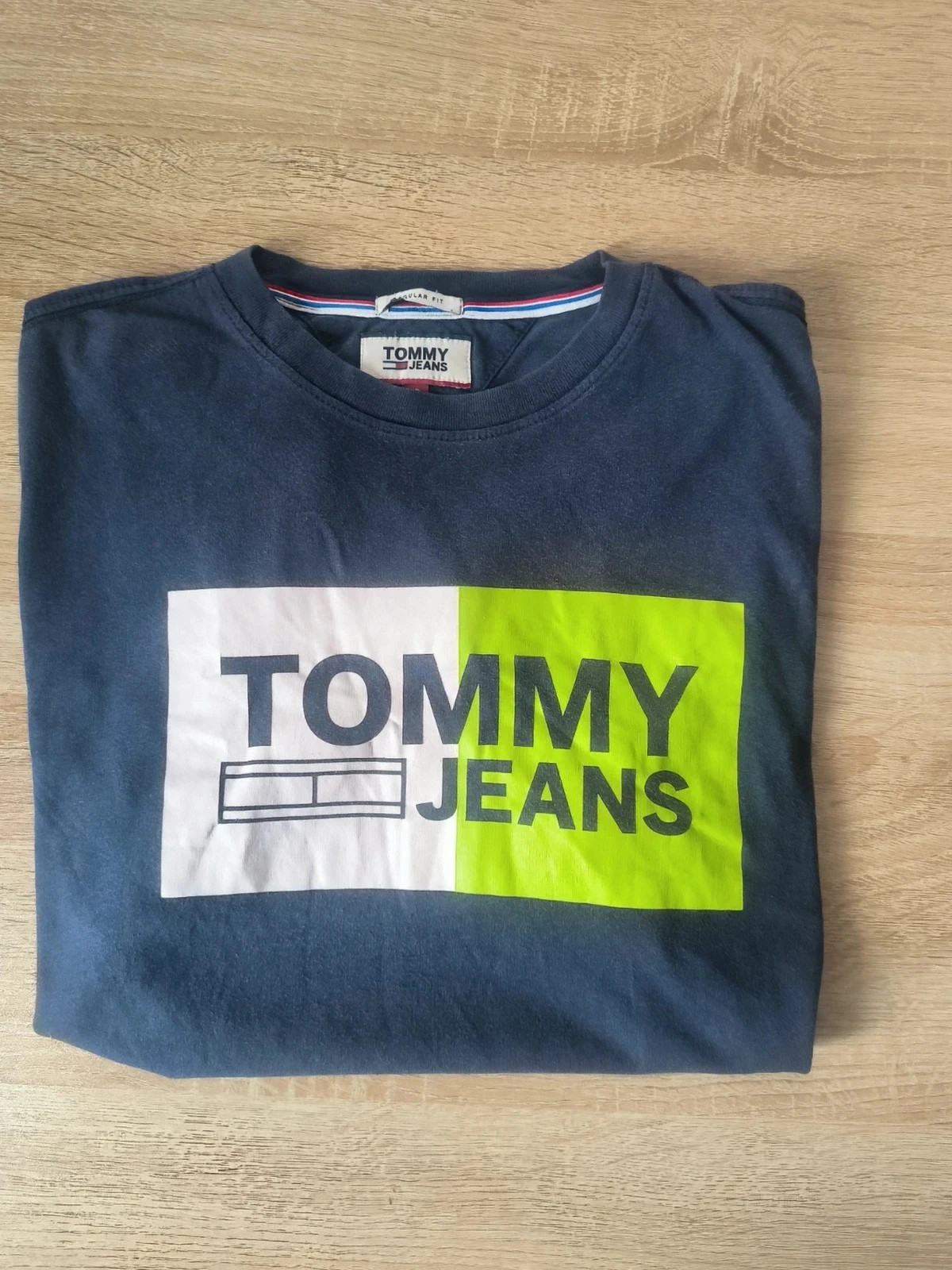 T-shirt bleu marine Tommy Jeans – Grand Logo – Taille S – Très bon état