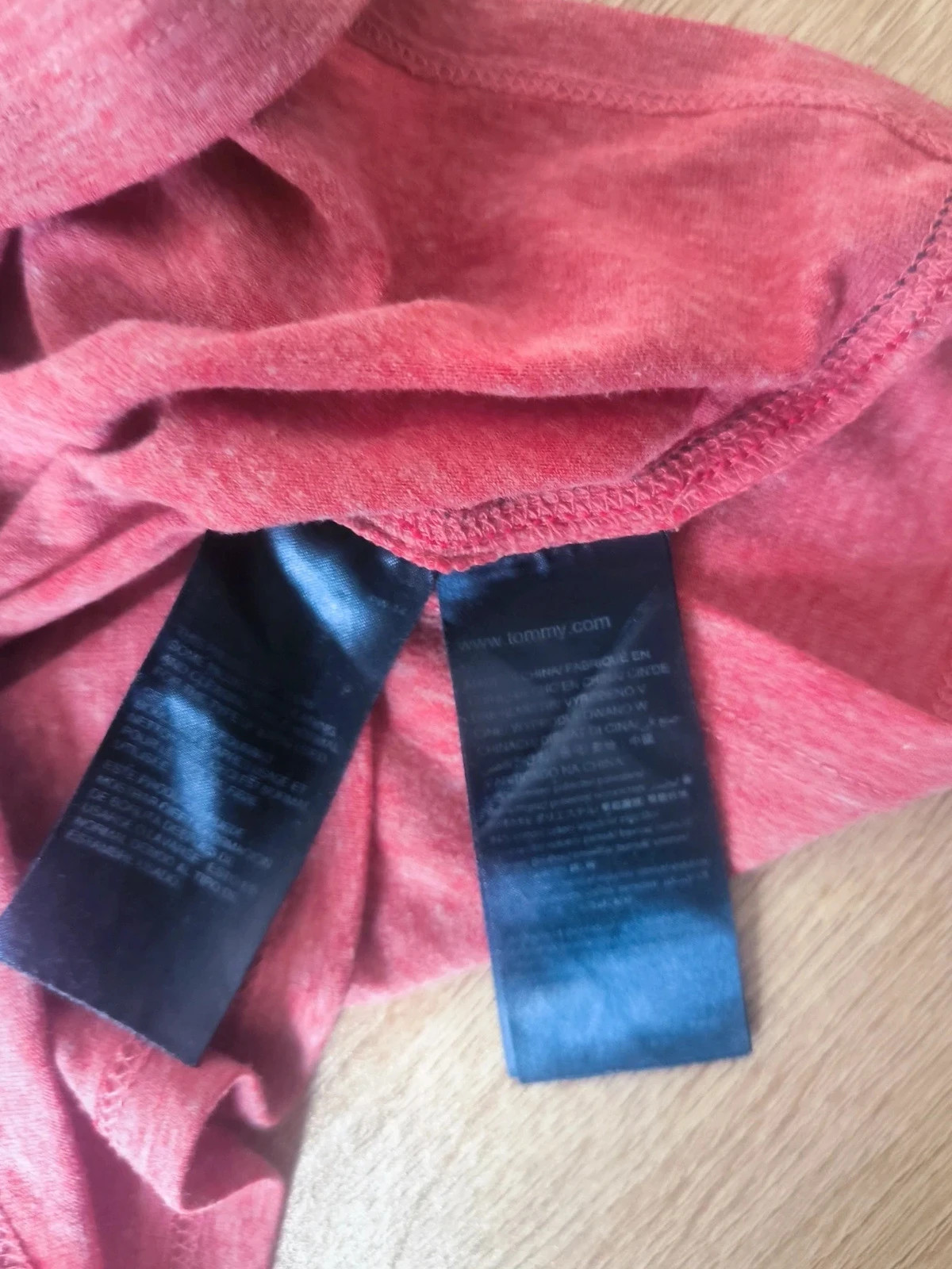 T-shirt Rose Chiné Tommy Jeans – Col V – Taille XS – Très bon état – Tommy Hilfiger – taille XS / 34 / 6 4