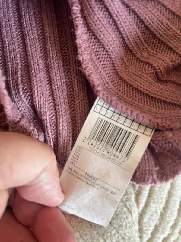 Pull col roulé / Jennifer / Taille 40 L – Jennifer – taille L / 40 / 12 3