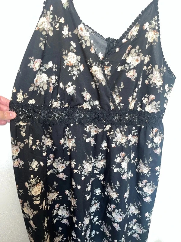 Robe fleuri / dentelle - Taille 4xl/52 – Shein Curve – taille 4XL / 48 / 20 3