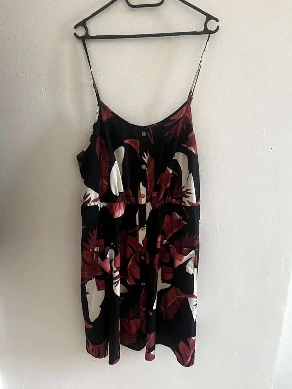 Robe été imprimé tropical / Taille 3XL -50 ( Les mesures sont dans la description) – Shein Curve – taille 4XL / 48 / 20 2