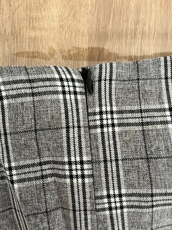 Jupe à carreaux, Taille 38/ M ( mesures dans le descriptif) – Shein – taille M / 38 / 10 4