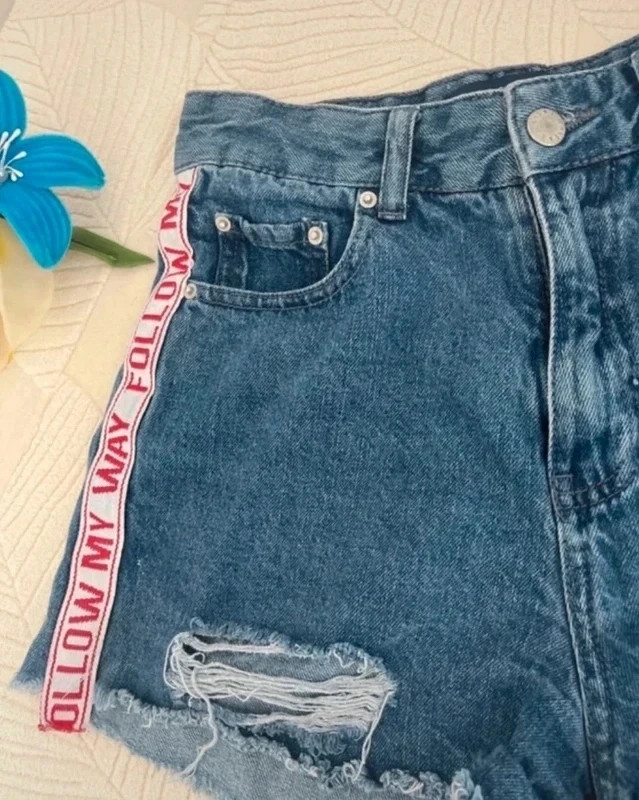 Short en jeans ~ Taille 36 / Jennifer – Jennyfer – taille XS / 34 / 6 4