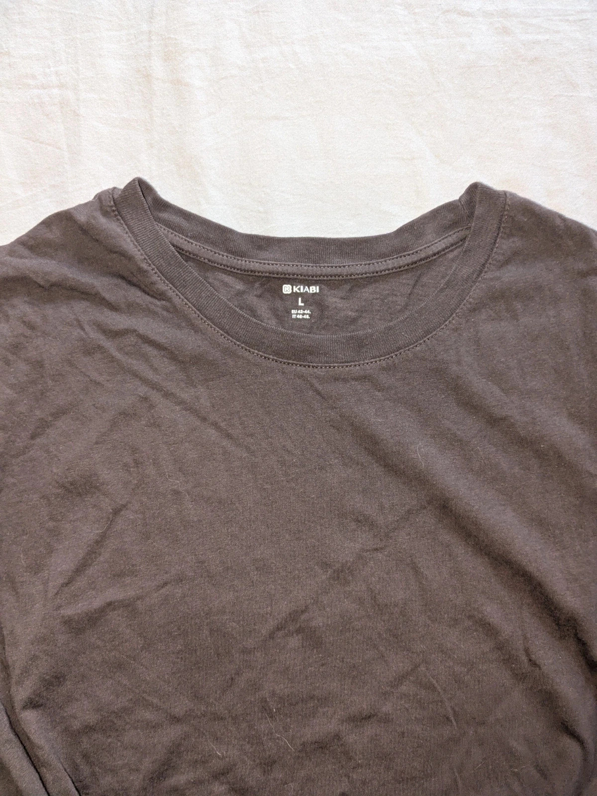 T-shirt marron uni en coton - Kiabi - L (40) - Tres bon état - 4€ – Kiabi – taille L / 40 / 12 3