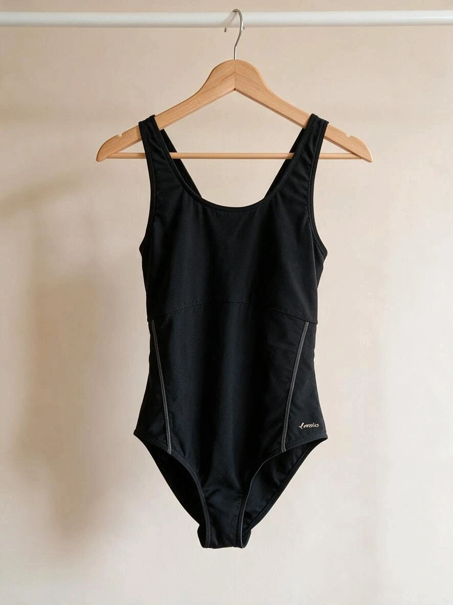 Maillot de bain 1 pièce - energetics - neuf sans étiquette taille 42- 5€