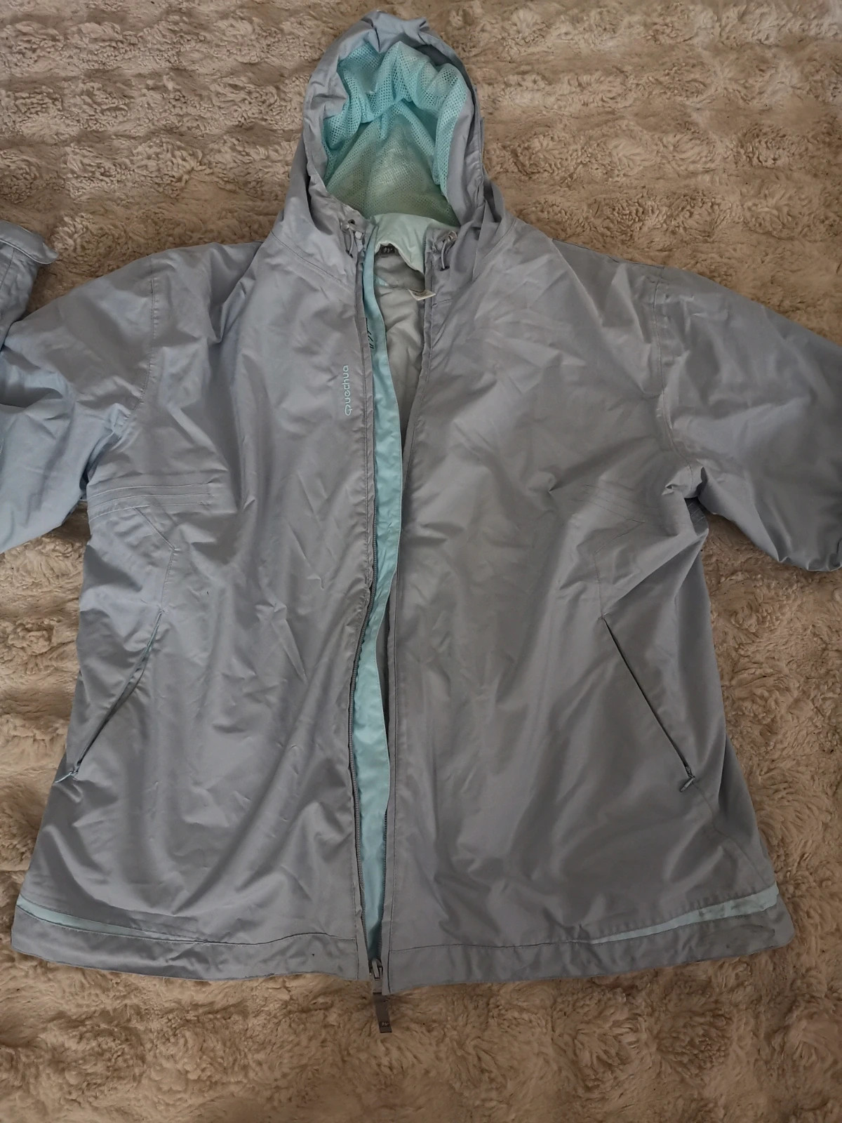 Combinaison de ski manteau taille XXL bleu ciel queshua décathlon – Decathlon – taille XXL / 44 / 16 5