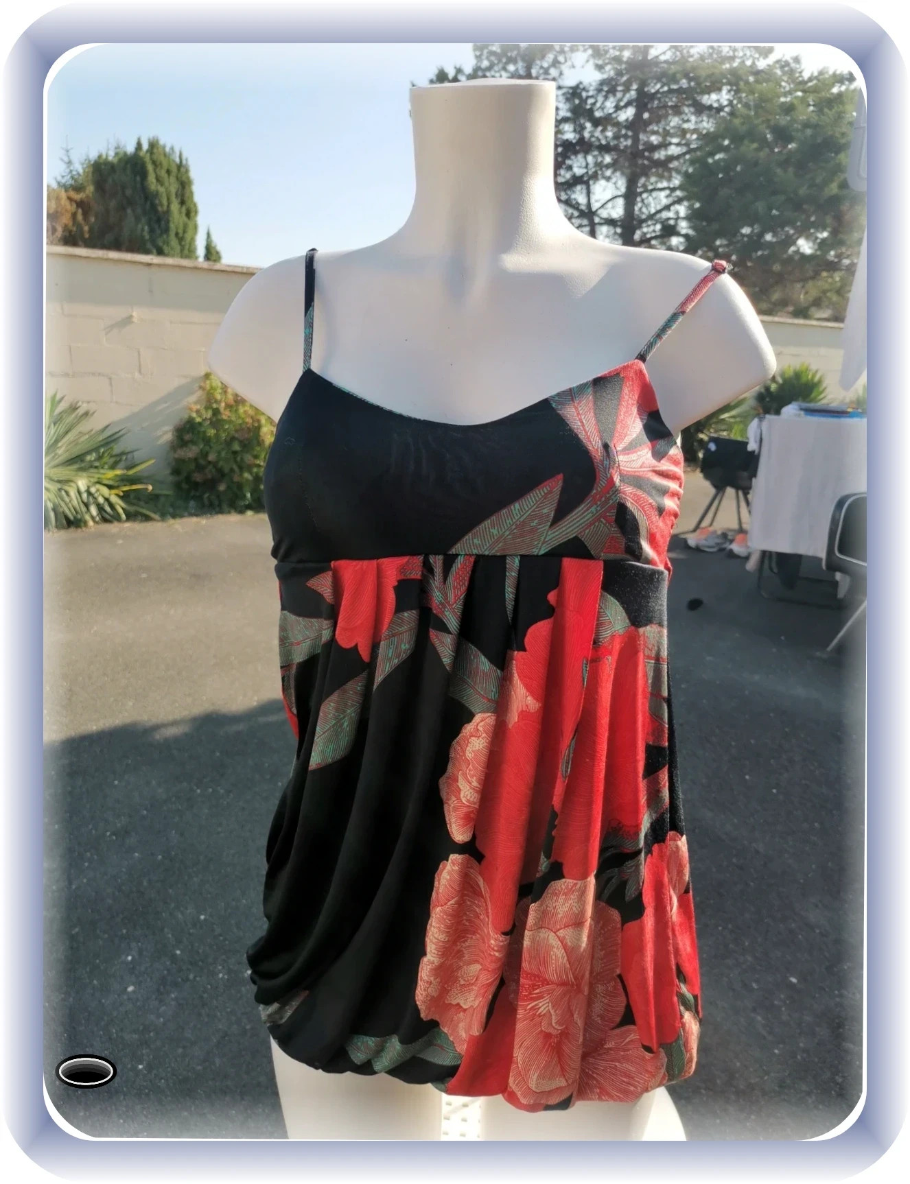 Très jolie haut look taille xs – LOOK – taille XS / 34 / 6 3