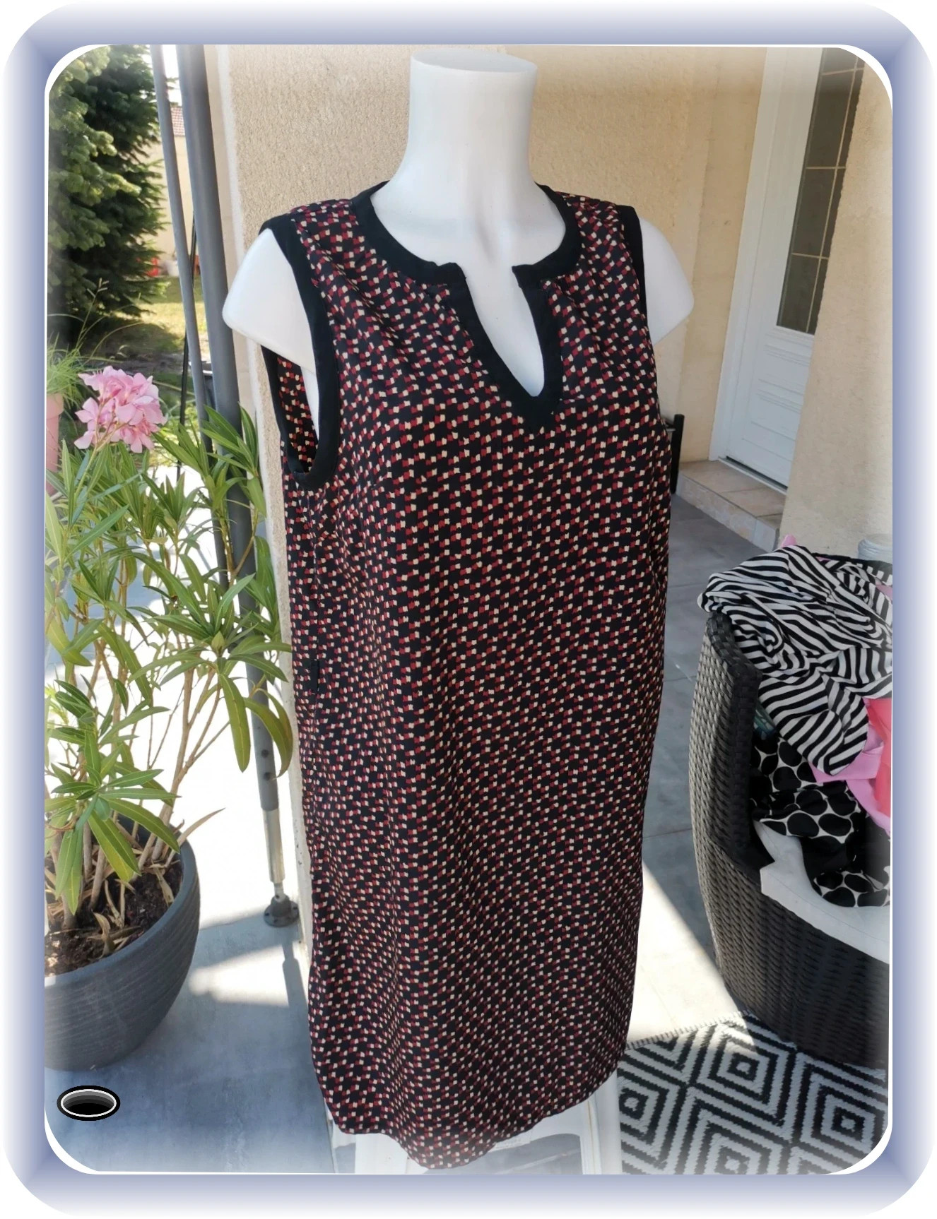 Très belle robe taille M fluide Très belle robe taille M fluide – indépendant – taille M / 38 / 10 4