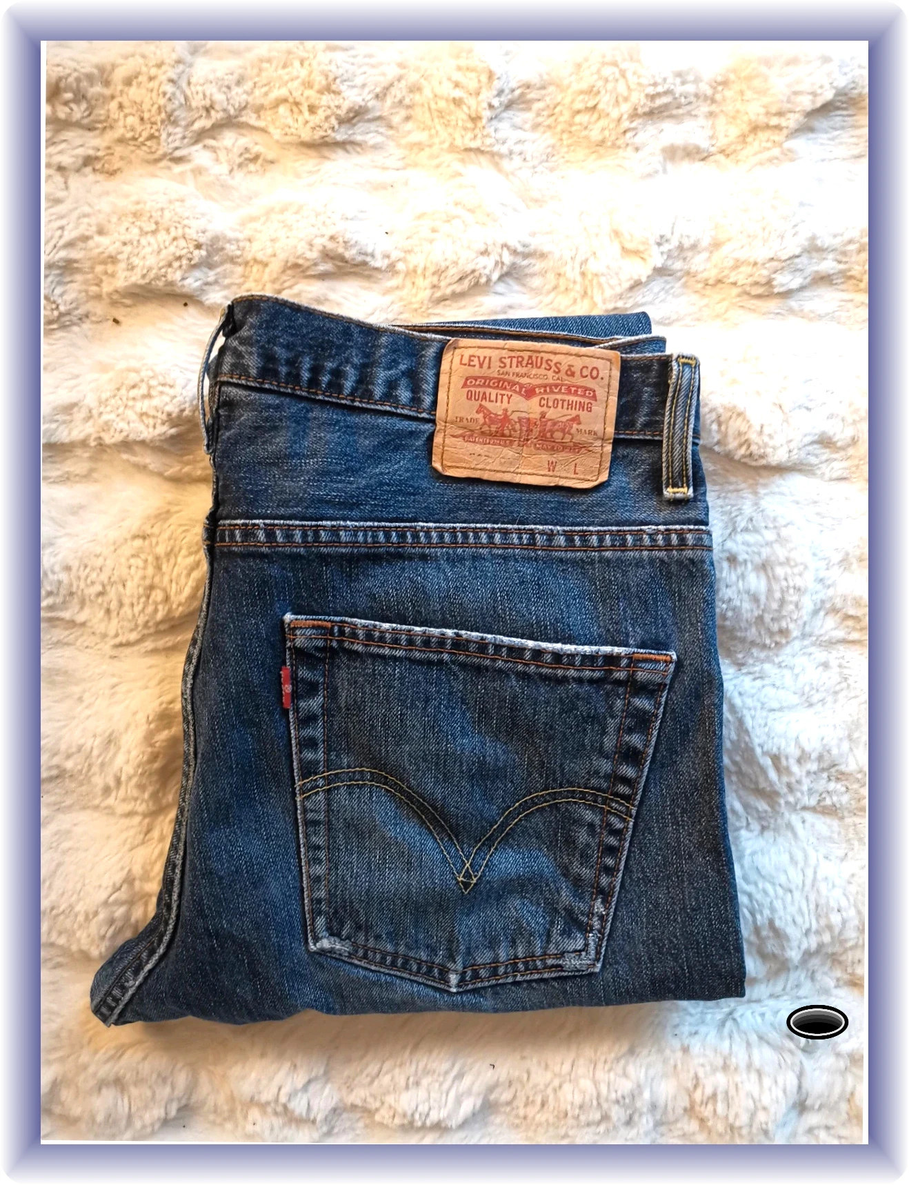 Jean levis Strauss taille 44 longueur 113 cm