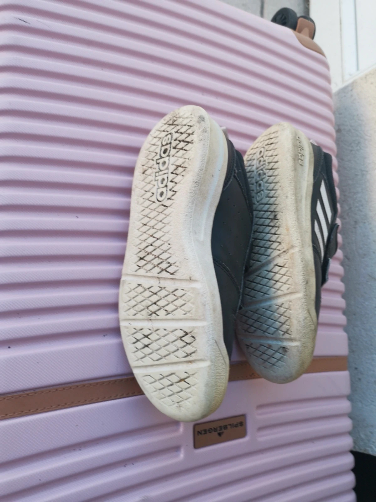Basket adidas enfant taille 33 – adidas – taille 33 4