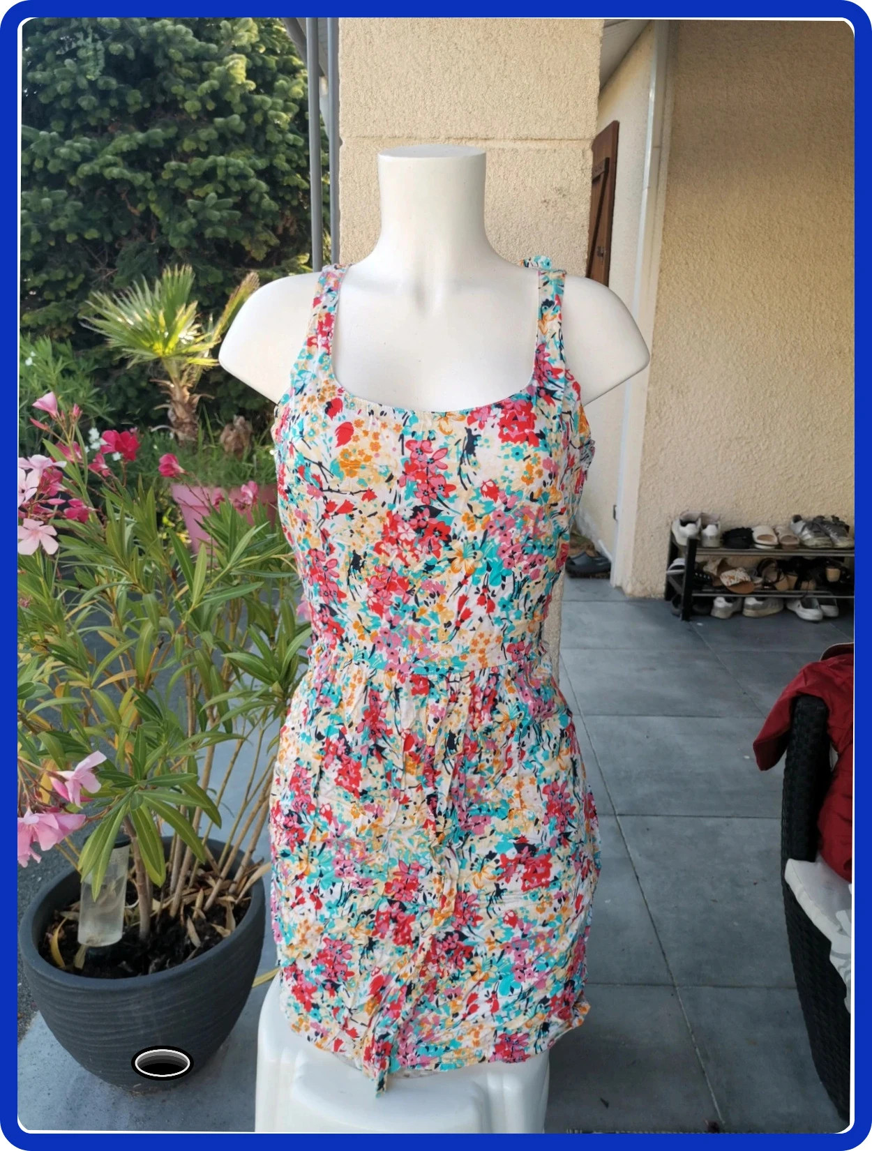 Très belle robe taille 40 camaïeu fleurie