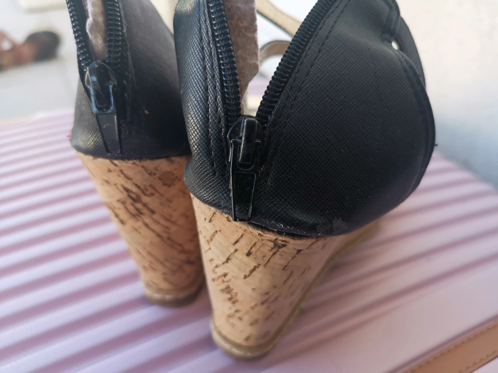 Chaussure compense taille 38 angela thompson sous pied cuir – Angela Thompson – taille 38 5