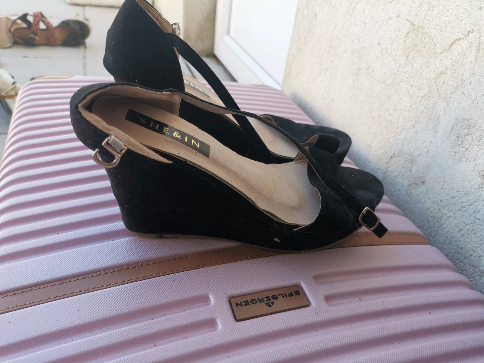 Sandale compensé taille 40 she&in hauteur talon 9 cm – Shein – taille 40 3