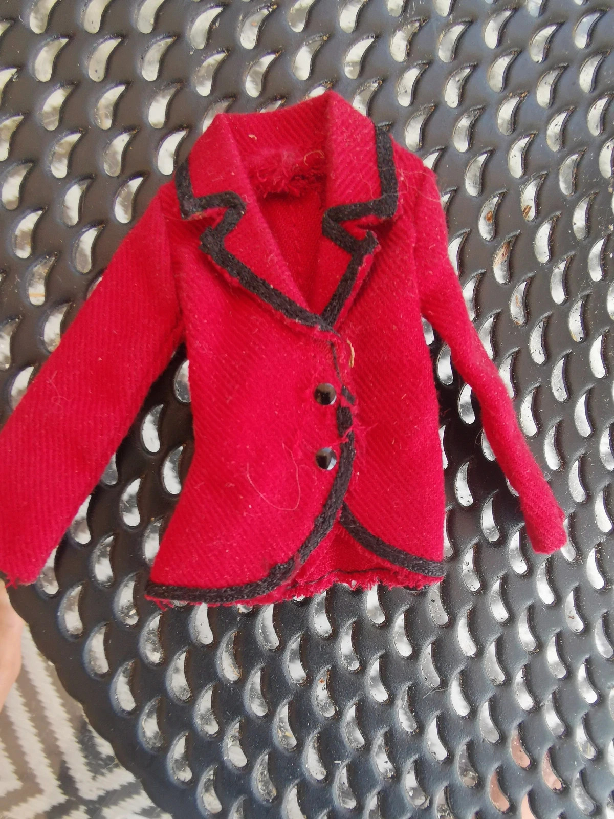 Veste pour barbie rouge