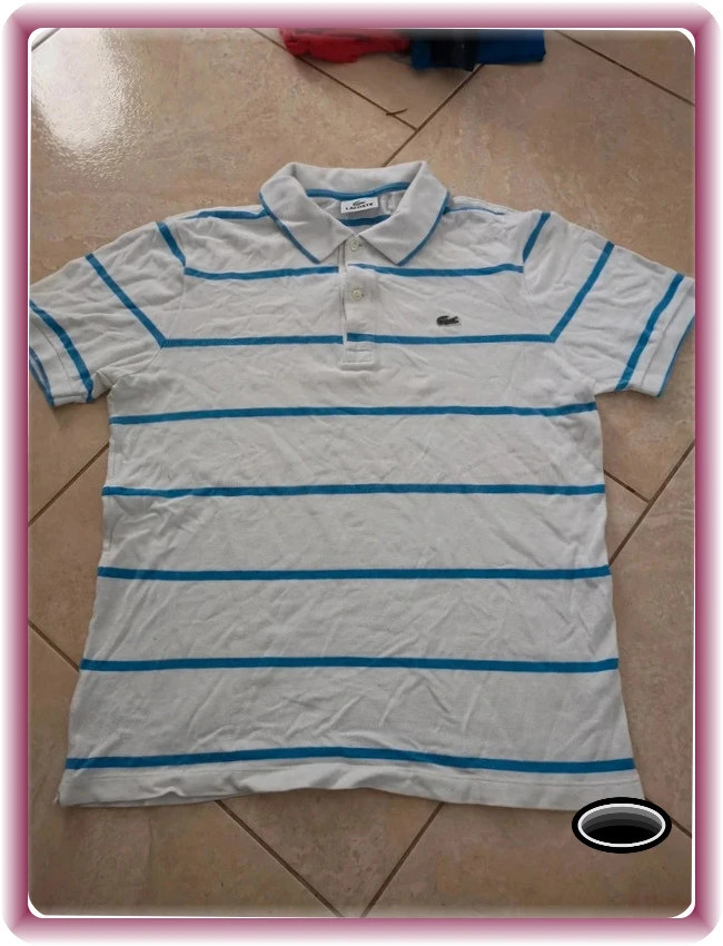 Polo lacoste taille M blanc bleu rayé