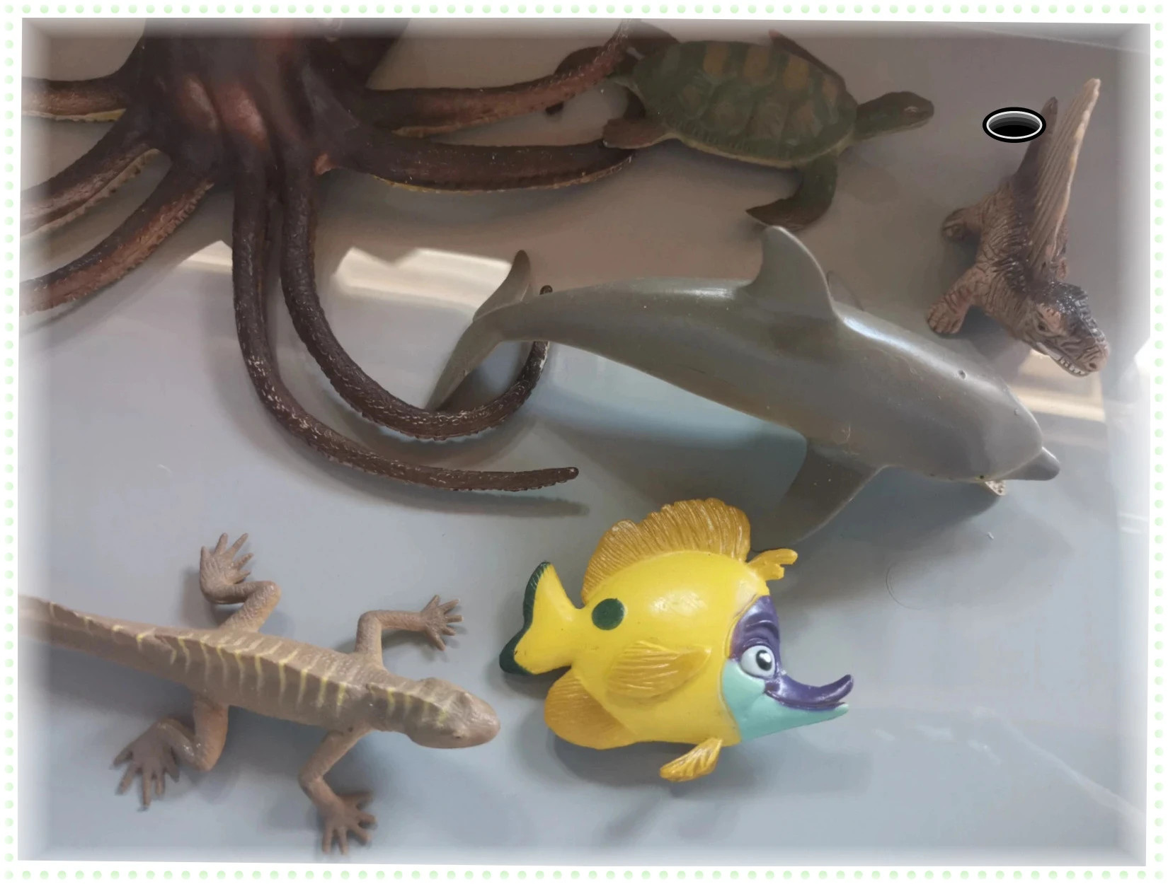 Lot figurine animaux comme sur la photo – taille Taille unique 2