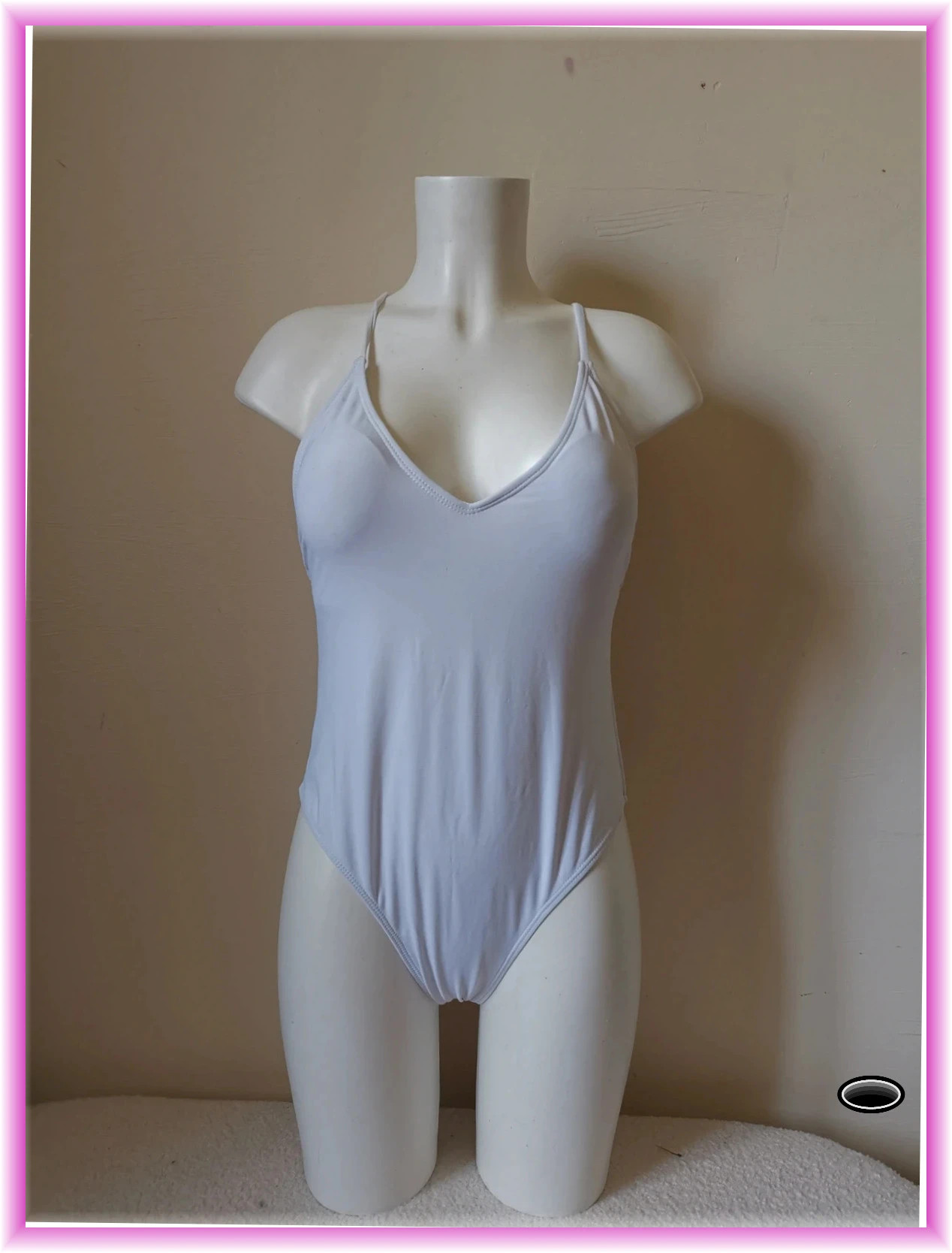Très beau maillot de bain 1 pièce blanc taille L