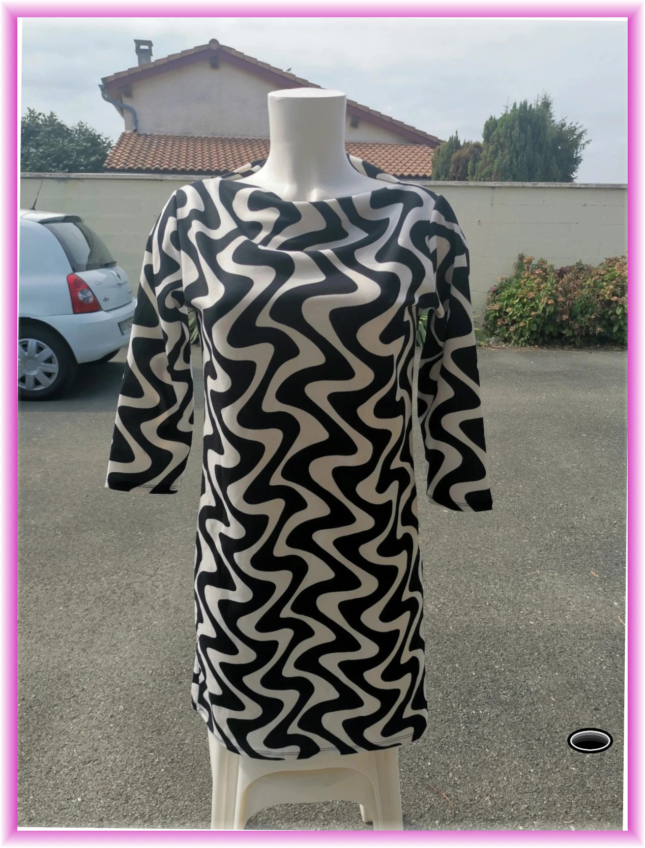 Très belle robe taille 38 psychédelique