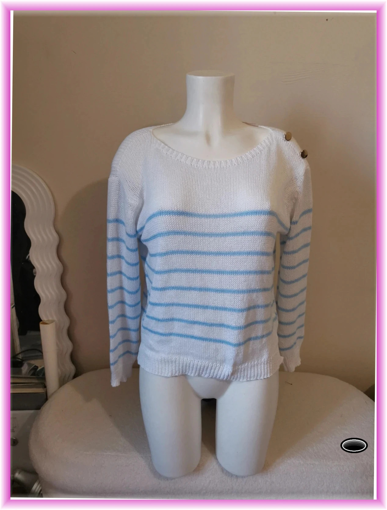 Très beau pull léger neuf marque actuelle taille unique