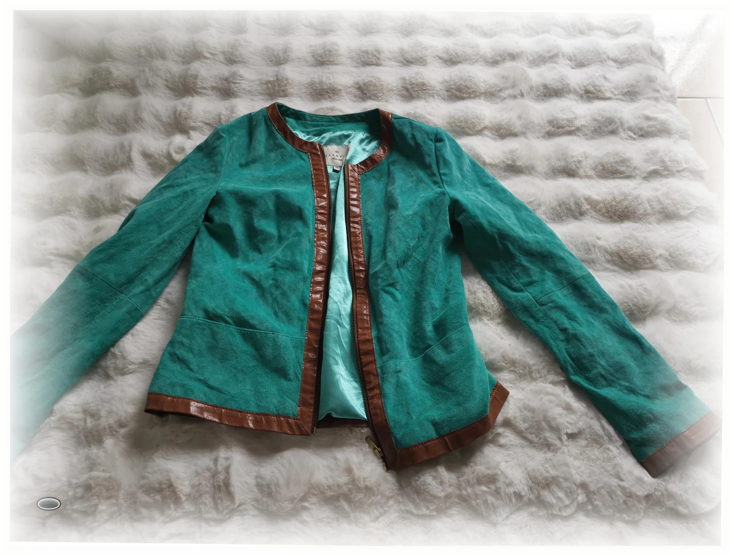 veste velours taille 36 marque essentiel – Essentiel – taille S / 36 / 8 5