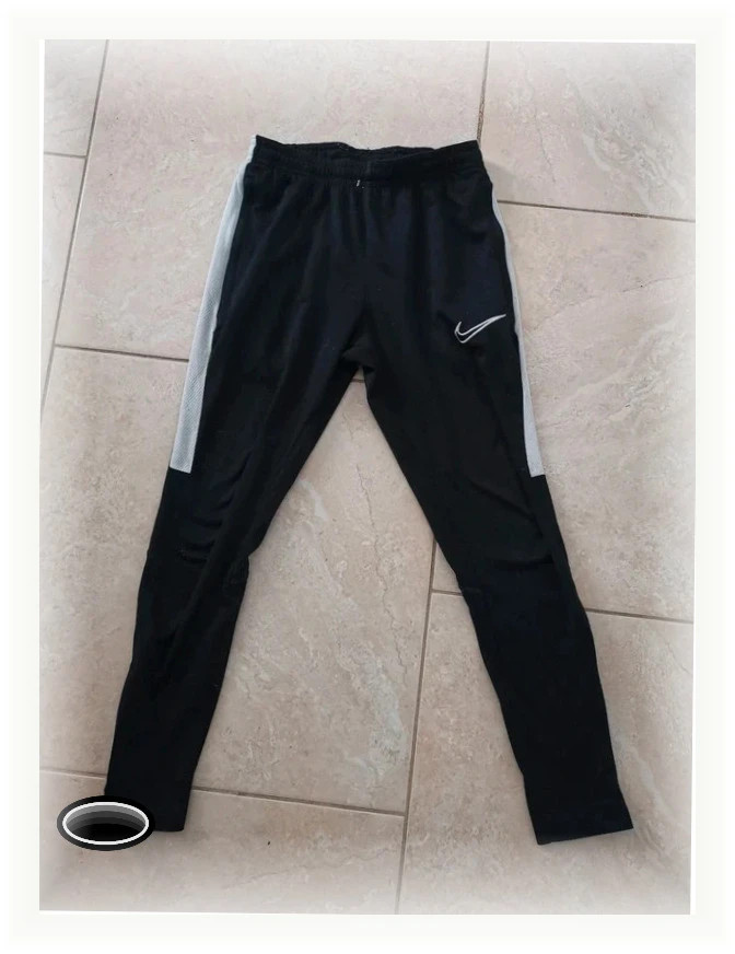 Jogging dri fit nike taille s enfant