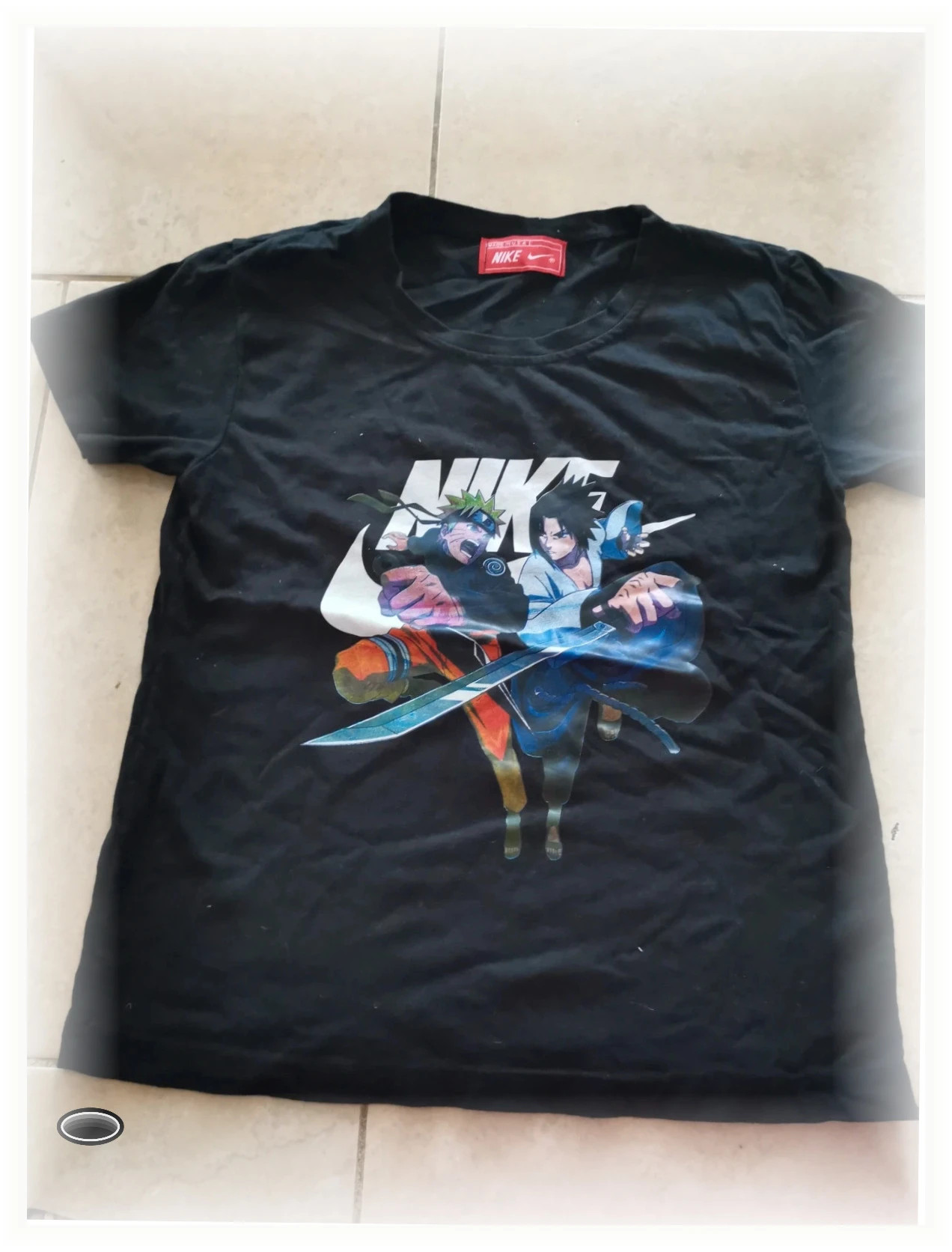 Tee-shirt manga noir taille 10 ans