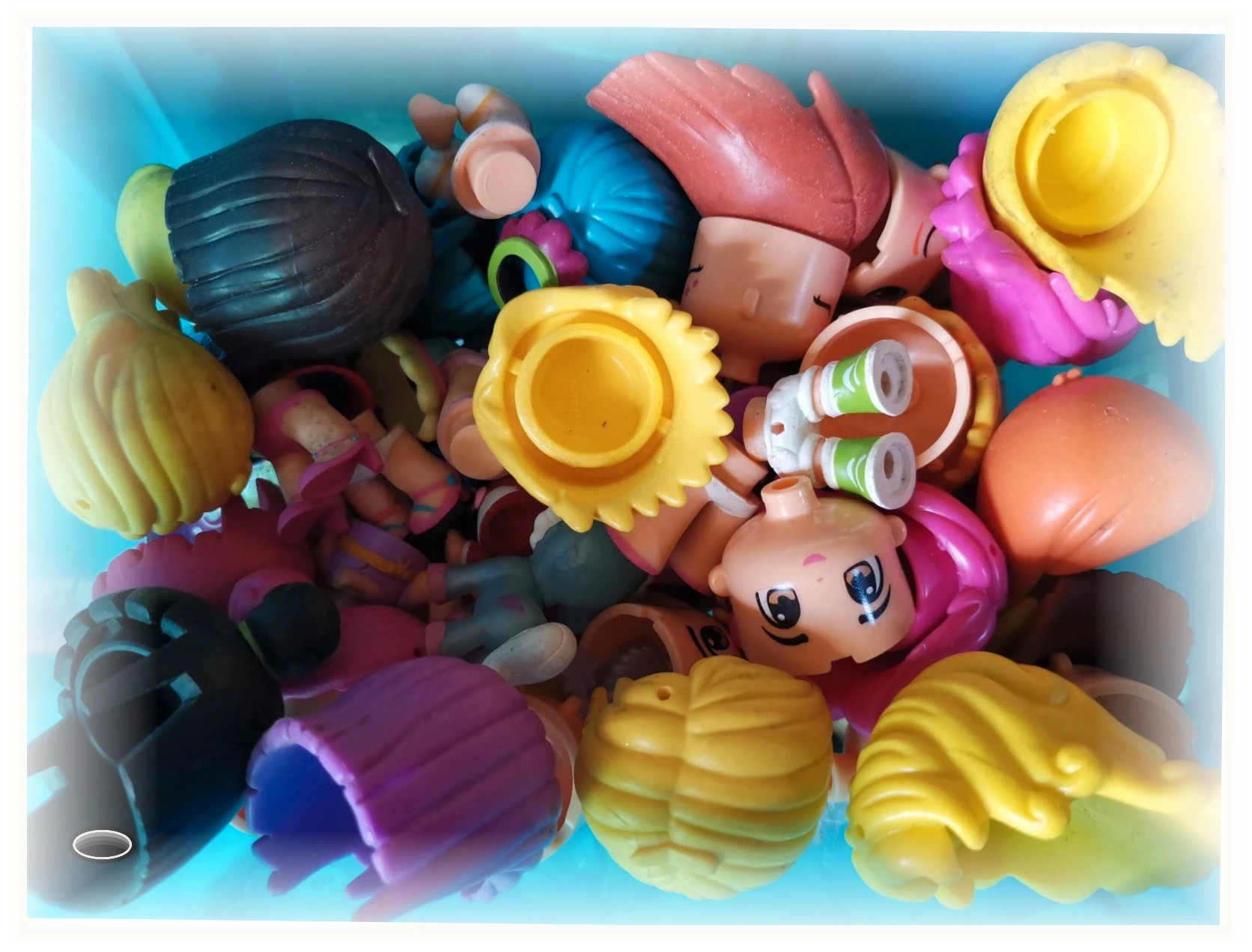 Gros lot figurines accessoires pin-pon