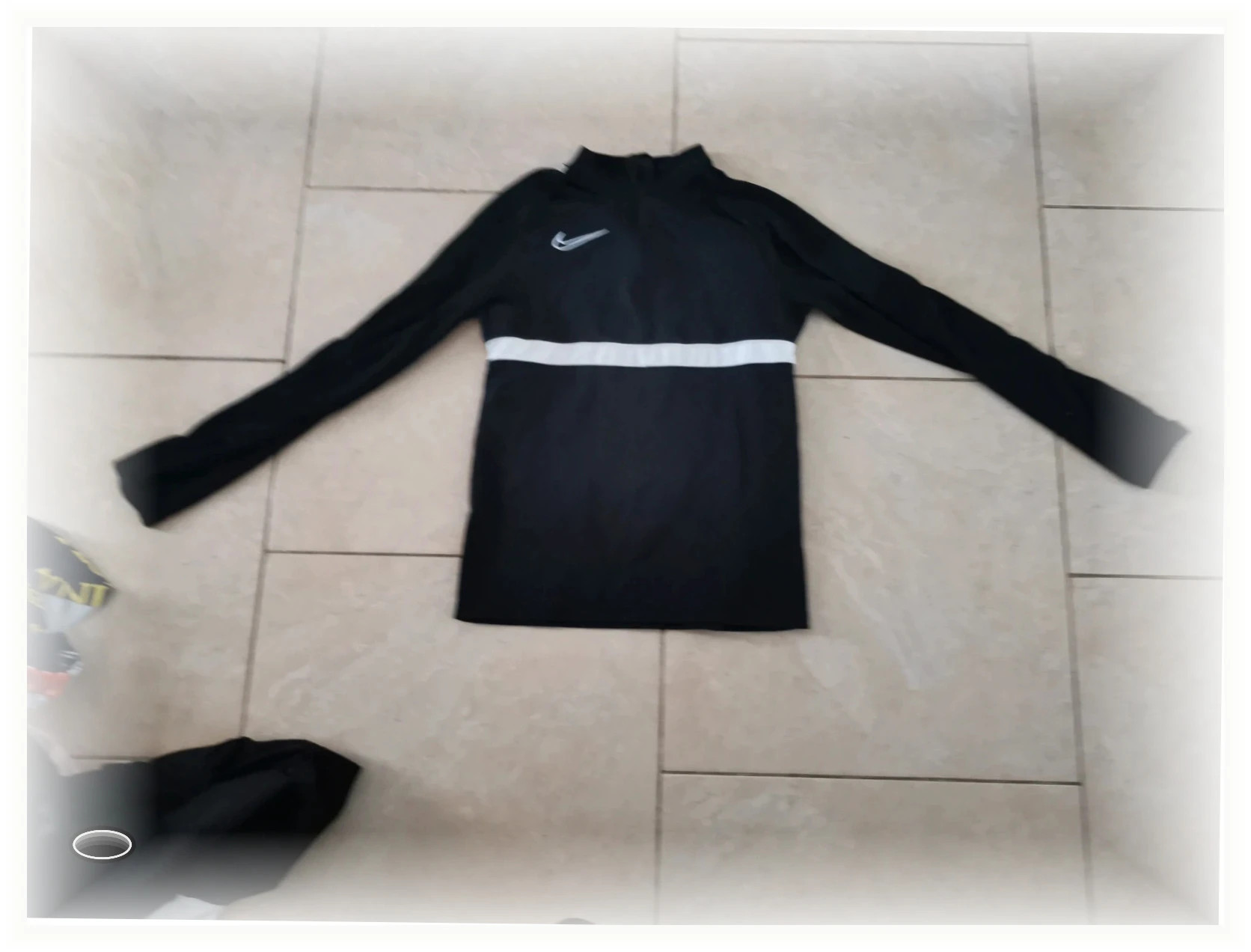 Maillot Nike dri fit taille M enfant noir – Nike – taille M 4